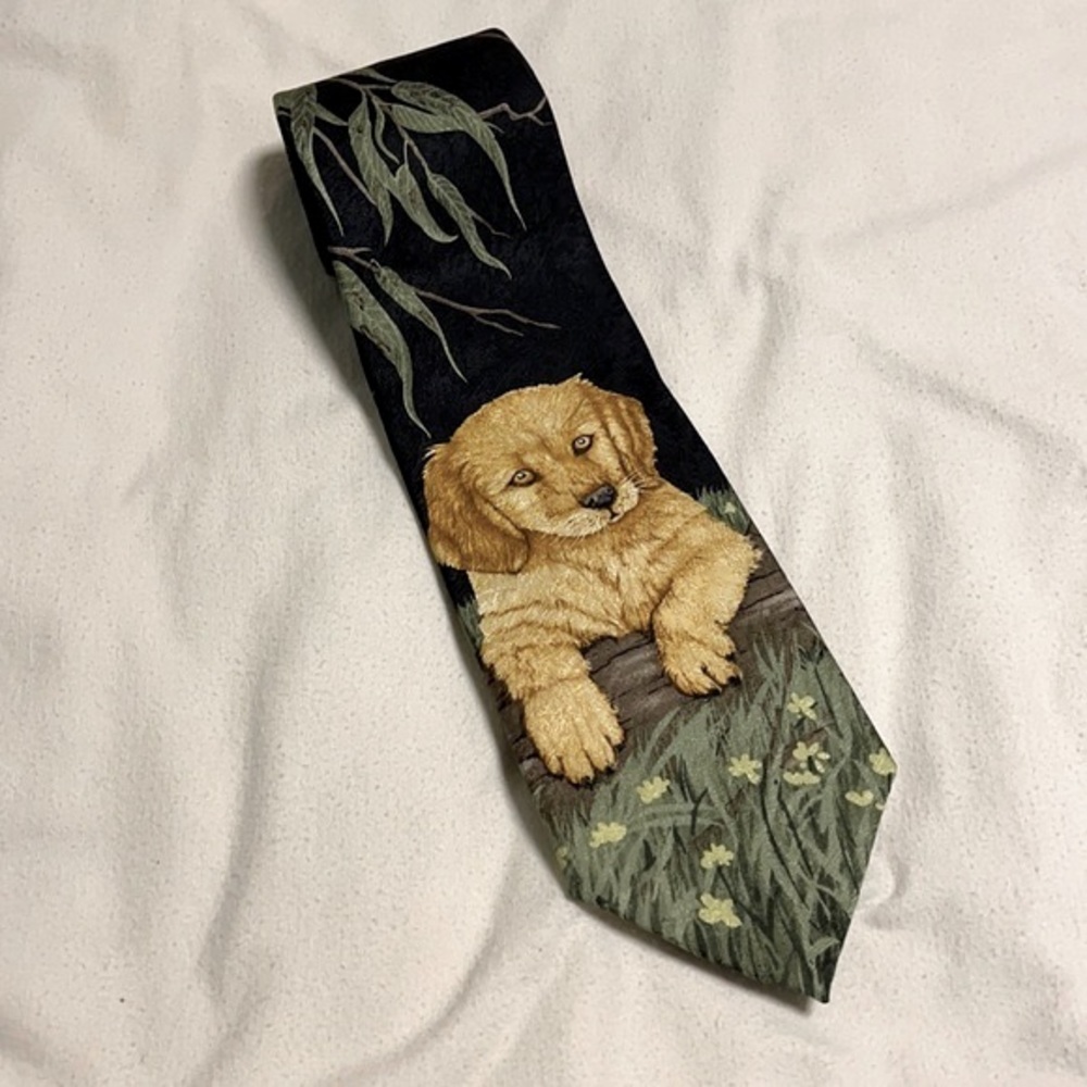 Endangered Species collection golden retriever tie